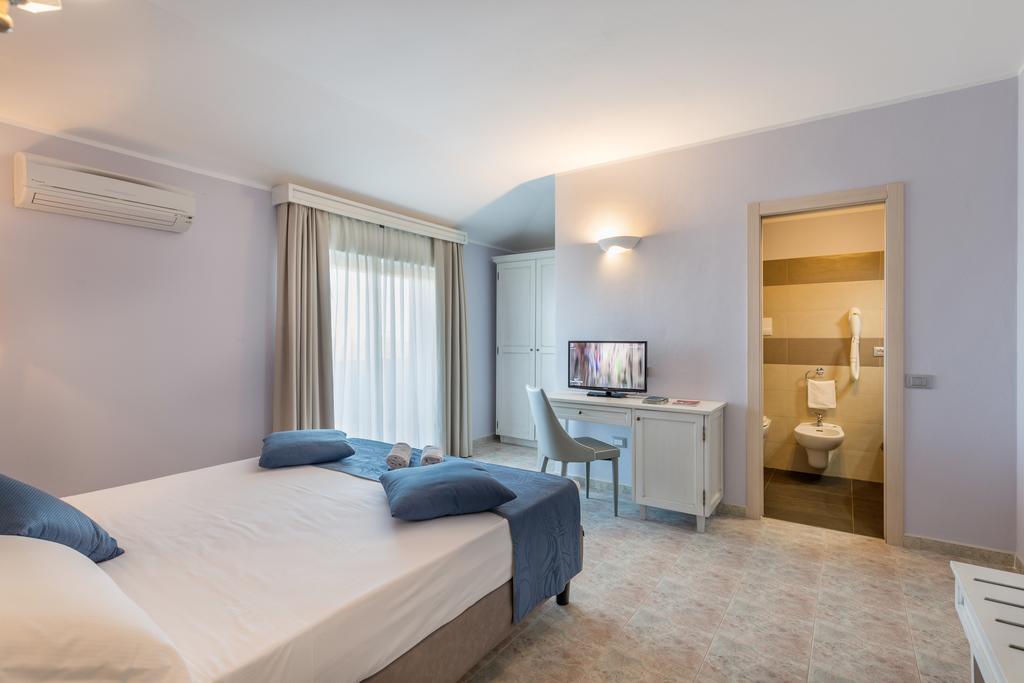 Hotel Rosa Dei Venti Кастельсардо Екстер'єр фото